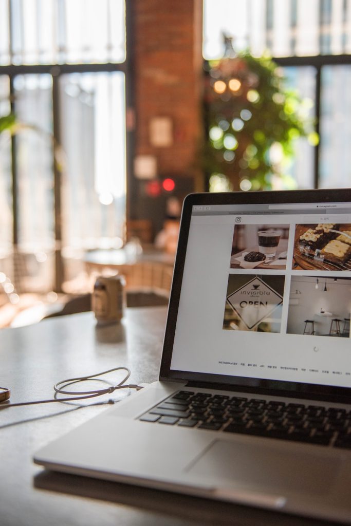 Photo "How to Design a Website for Small Businesses on a Budget"